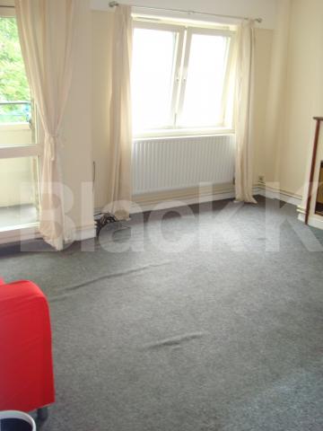 			NEW INSTRUCTION, 4 Bedroom, 1 bath, 1 reception Flat			 Agden street, Clerkenwell / Old street